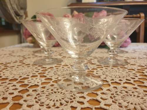 6 Beautiful Cocktail Glasses Vintage