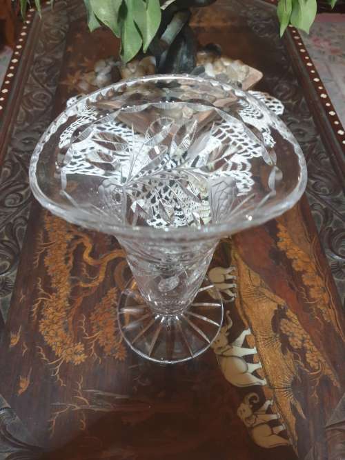 Stunning Cut Crystal Vase