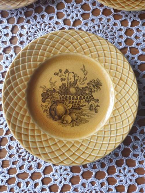 Vintage Wedgwood Tunstall set (21 Items)