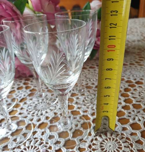 Vintage Stem Glasses for your collection