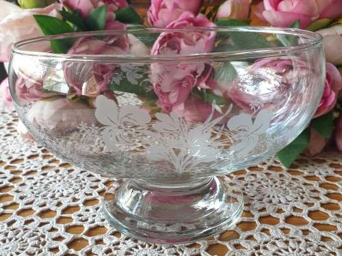 Fine Continental Footed Glass Bowl (17 cm)