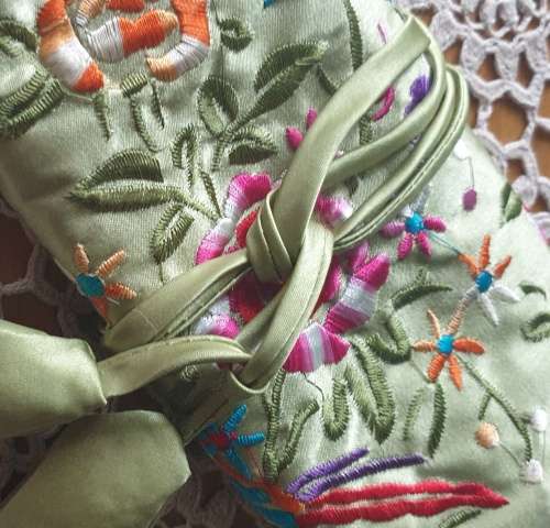 Oriental Silk Jewelry Pouch/Bag Organizer