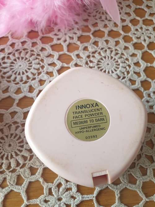 Small Handbag with Vintage Powder Compact