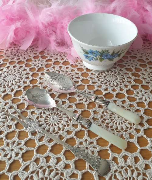 Vintage Kitchen Items for Your Collection