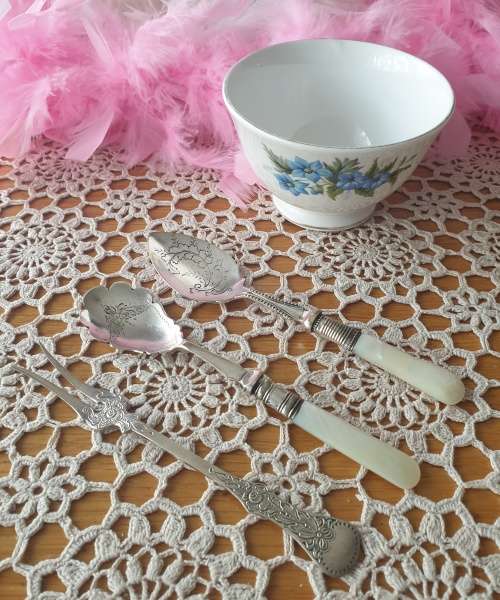 Vintage Kitchen Items for Your Collection