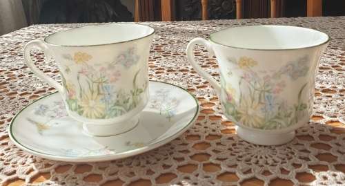 Royal Albert Set . NO DAMAGE TO REPORT