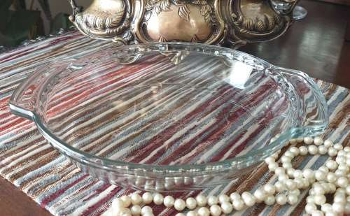 Vintage Pie Plate for your Kitchen