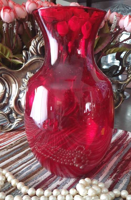 Delightful Red Vase for Your Collection