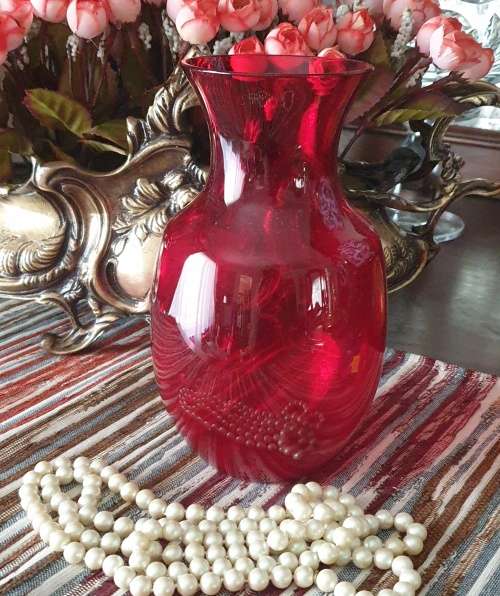 Delightful Red Vase for Your Collection