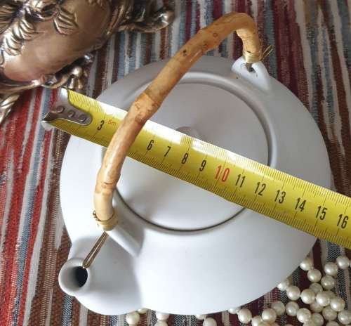 Venust Oriental Teapot for Your Home