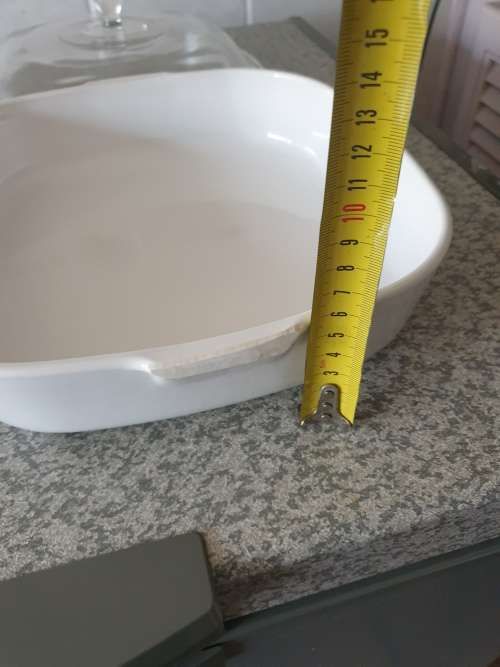 Two Large Corningware Bowls with Lids (PLEASE LOOK CLOSELY AT ALL THE PHOTOS)