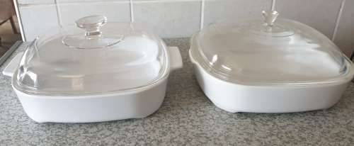 Two Large Corningware Bowls with Lids (PLEASE LOOK CLOSELY AT ALL THE PHOTOS)