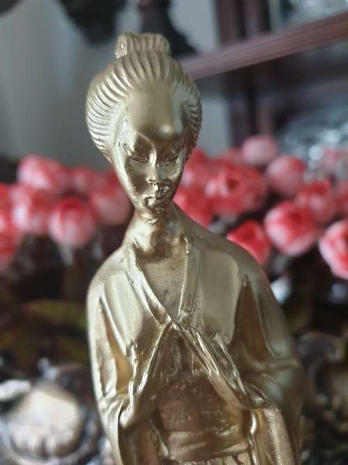 Gold Geisha Figurine
