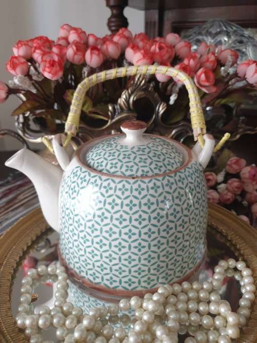 GREEN MOROCCAN FUSION TEA POT