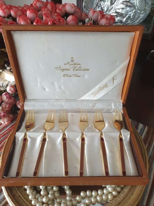 Awesome Martian Original Collection Nickel Silver Set of Six Cake Forks in Original Box