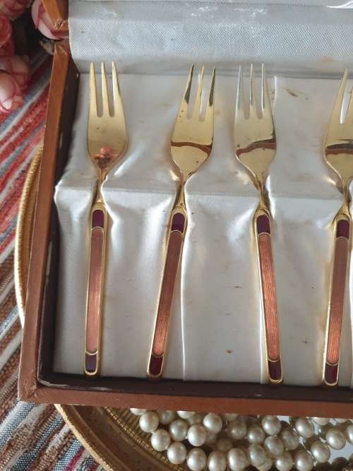 Awesome Martian Original Collection Nickel Silver Set of Six Cake Forks in Original Box