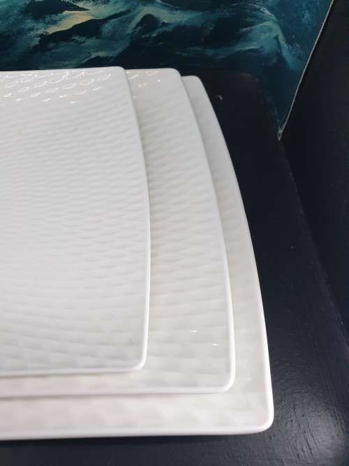 maxwell williams white diamonds rectangle set of 3 Platters . UNUSED