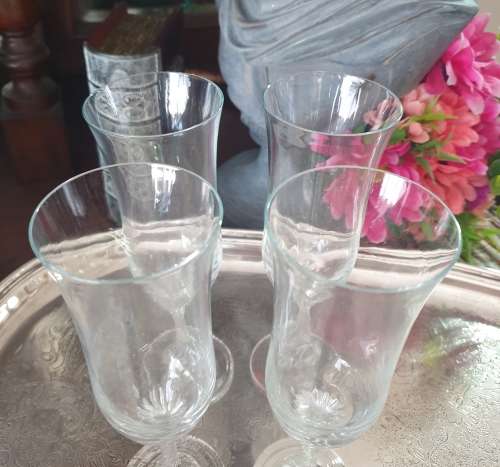 4 champagne flute glasses