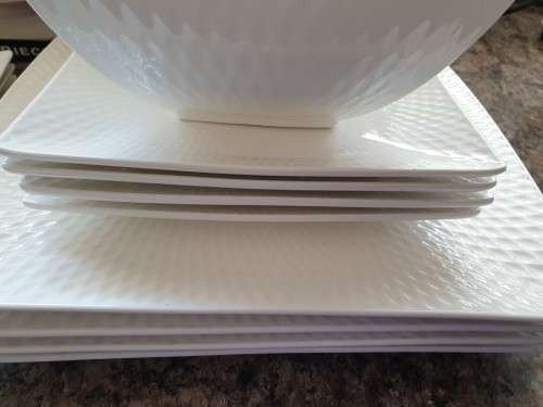 MAXWELL AND WILLIAMS WHITE DIAMOND 20PC SET ( UNUSED)