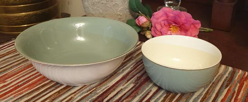 Alfred Meakin |  Set of Two Bowls |  England |  Very good condition |