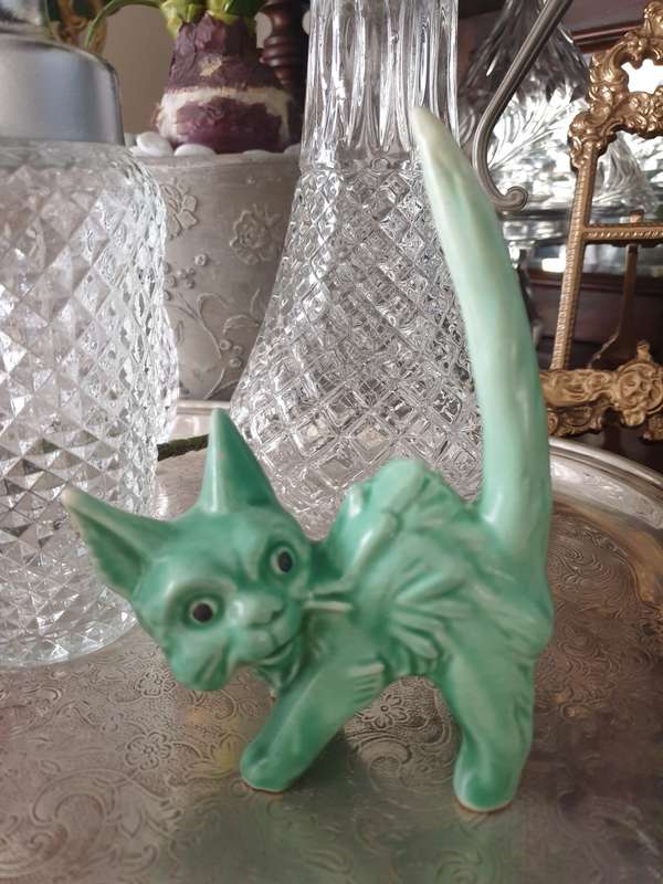 Vintage Sylvac Green Kitty | 1930`s | Very good Condition | England | free Bunny |