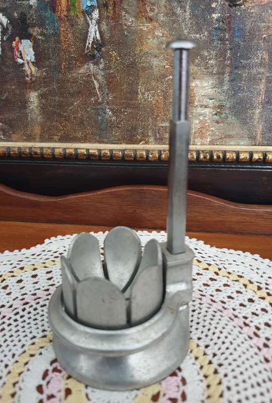 Wedge Wedger Cutter Mid Century Dinner Silver Aluminum Caesar Potato Salad Food Prep