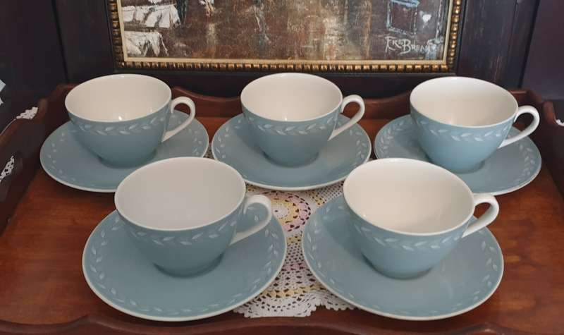 ROYAL DOULTON SET | KITCHEN | DECOR | TEA PARTY | COLLECTABLE| GOOD CONDITION |