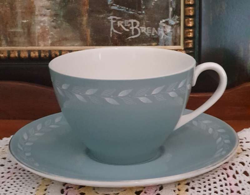 ROYAL DOULTON SET | KITCHEN | DECOR | TEA PARTY | COLLECTABLE| GOOD CONDITION |