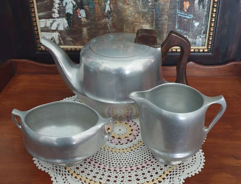 Picquo Ware | Vintage |  TEA SET |  mid-century | retro |