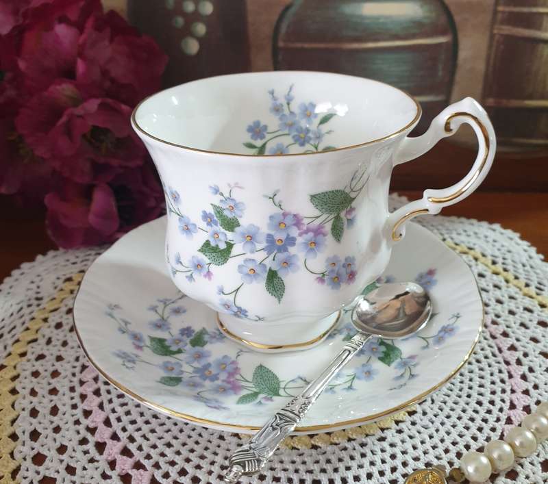 Paragon tea cup and saucer