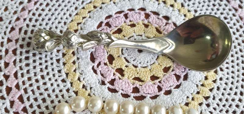 JENNA CLIFFORD `Roses` Sugar Spoon  | DECOR | VINTAGE | BARGAIN!!