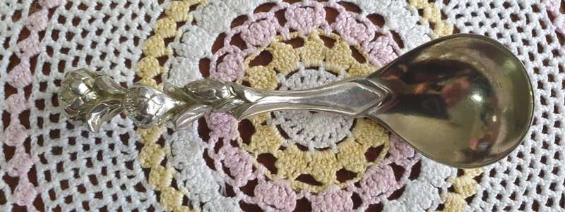 JENNA CLIFFORD `Roses` Sugar Spoon  | DECOR | VINTAGE | BARGAIN!!