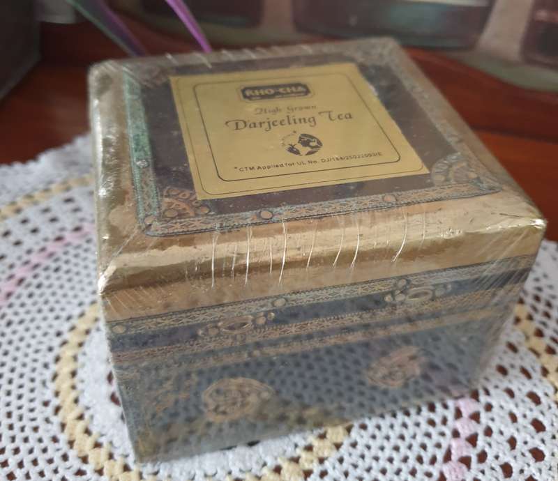 INDIAN TEA IN STUNNING WOODEN BOX | NEW | SEALED |