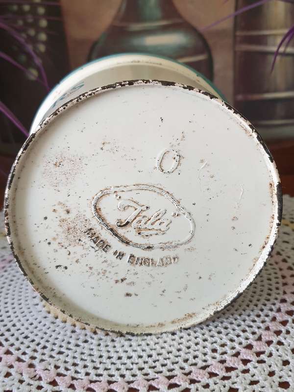 VINTAGE TALA PASTRY CUTTERS IN THE ORIGINAL METAL TIN.