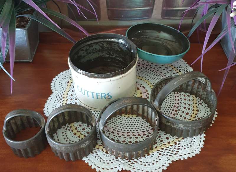 VINTAGE TALA PASTRY CUTTERS IN THE ORIGINAL METAL TIN.