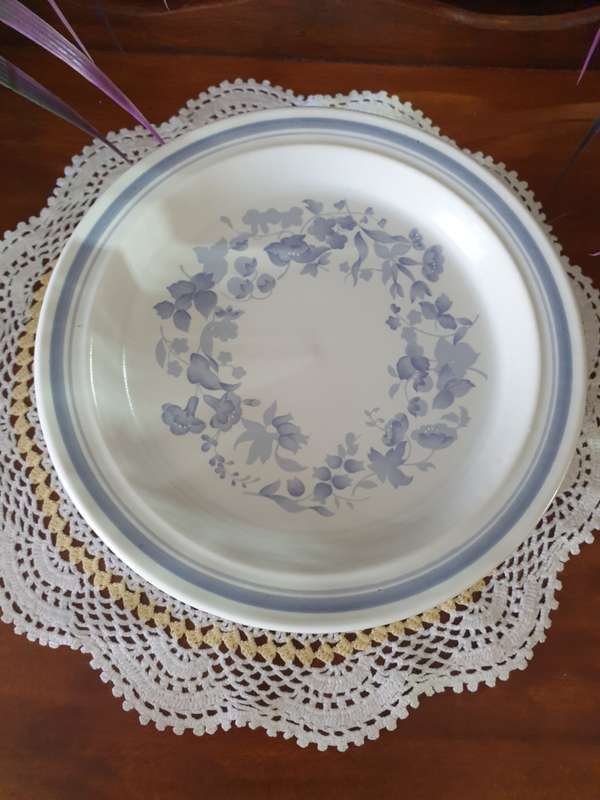 Royal Doulton Side Plates | set of 6 | Like New |