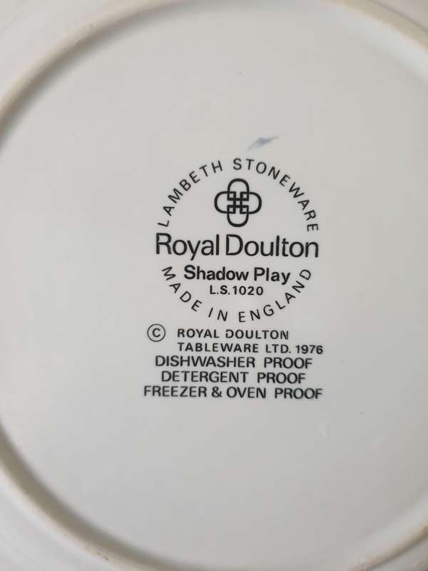 Royal Doulton Side Plates | set of 6 | Like New |