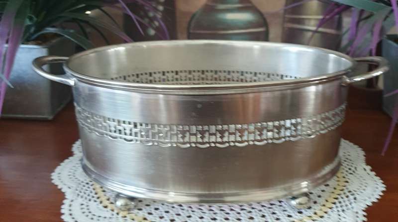 EPNS PLATED BOWL WITH GLASS BOTTOM (15 x 25 x 9 cm High)