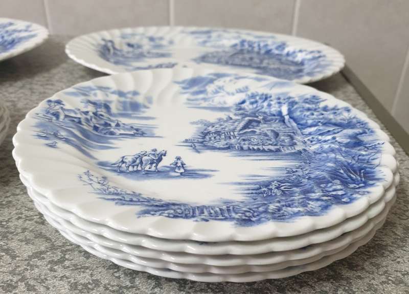 Happy England by JOHNSON BROTHERS | BLUE & WHITE | SET