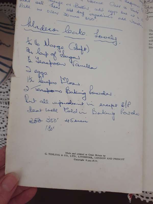 Odhams Encyclopedia Of Cookery, Illustrated by Blanche Anding, Lydia Chatterton, Jessie Lindsay