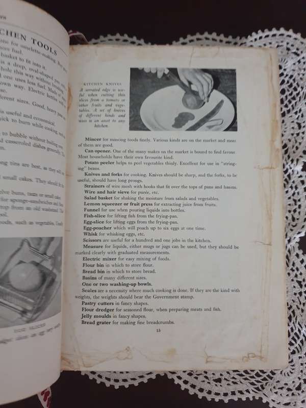Odhams Encyclopedia Of Cookery, Illustrated by Blanche Anding, Lydia Chatterton, Jessie Lindsay