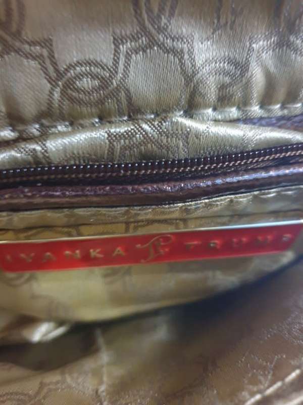 LADIES HANDBAG PURCHASED IN THE USA | VERY GOOD CONDITION |