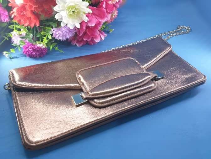 LADIES HANDBAG PURCHASED IN THE USA | VERY GOOD CONDITION |