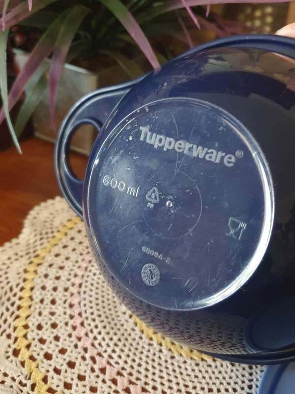 TUPPERWARE SMALL BOWL