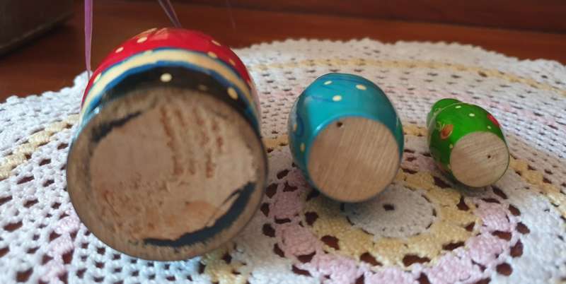 Lovely Russian Nesting Matryoshka 3-Piece Wooden Doll Set