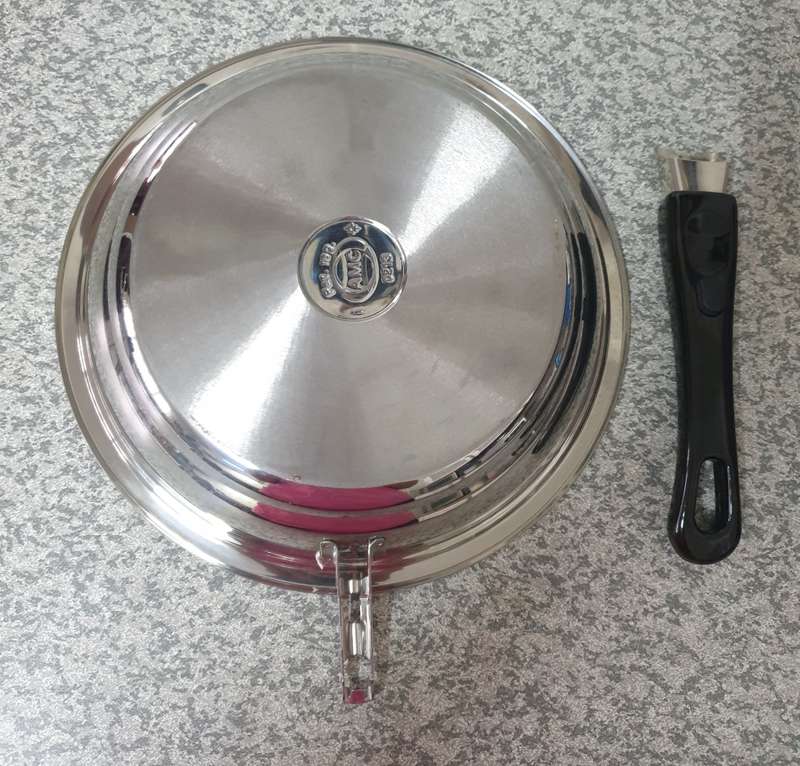 AMC LONG HANDLE CHEF`S PAN