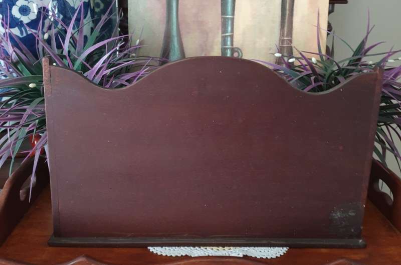 VINTAGE WOODEN ENVELOPE HOLDER
