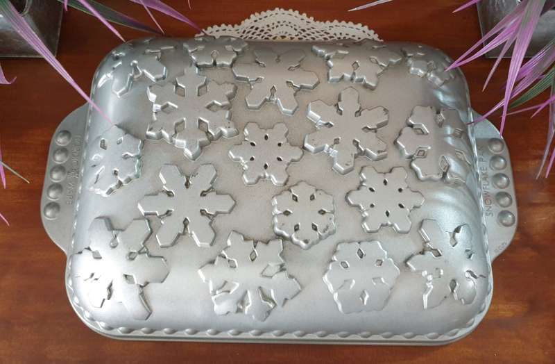 NORDIC WARE  SNOWFLAKE PAN | PURCHASED IN THE USA |