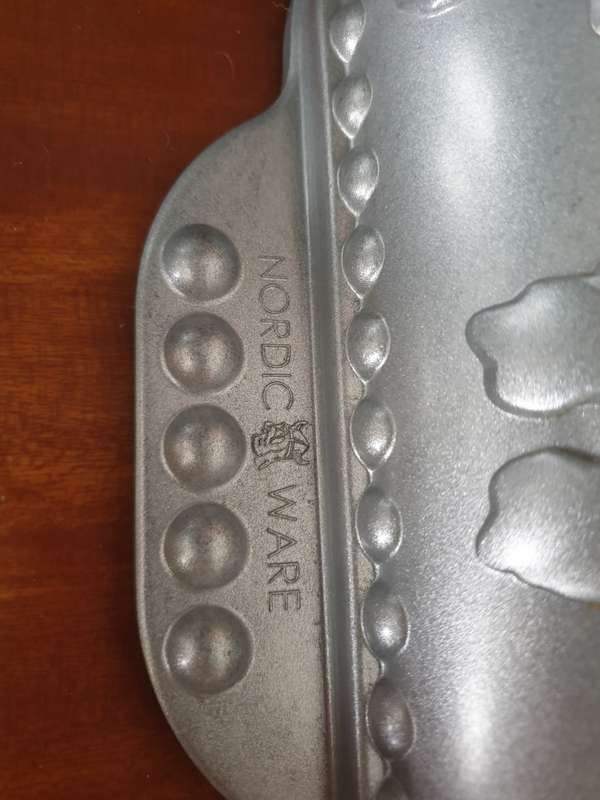 NORDIC WARE  SNOWFLAKE PAN | PURCHASED IN THE USA |