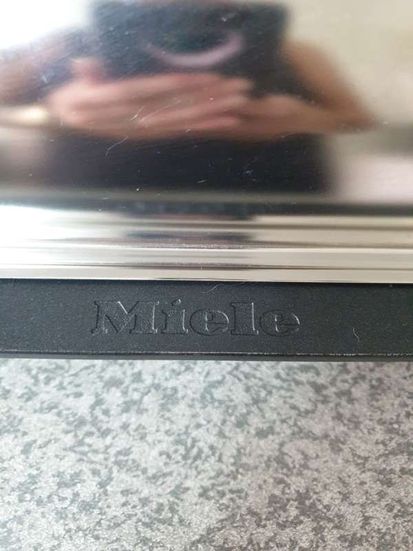 MIELE  Gourmet casserole dish  with Lid  | LARGE |